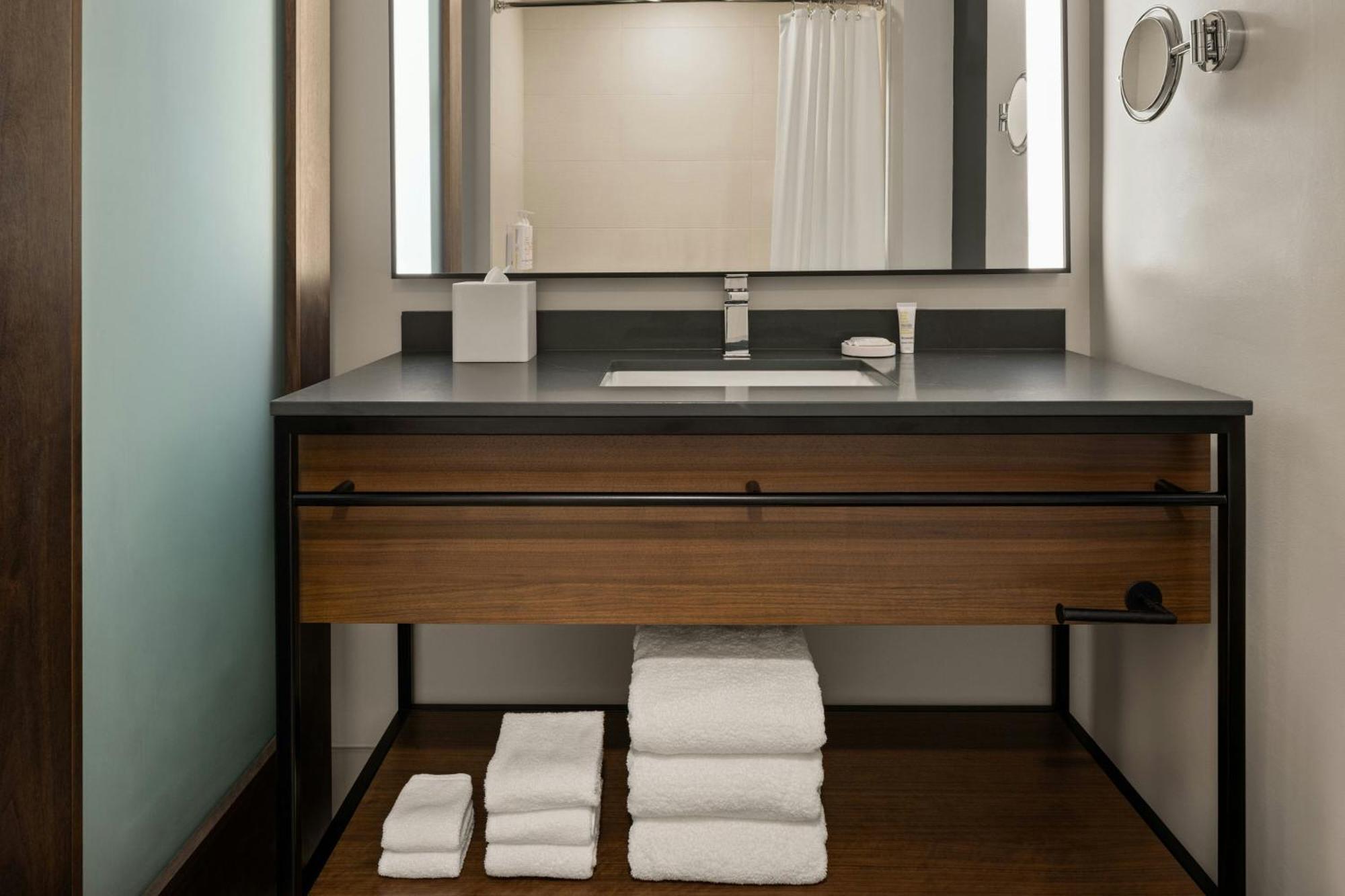 Oshkosh Marriott Waterfront Hotel & Convention Center Luaran gambar