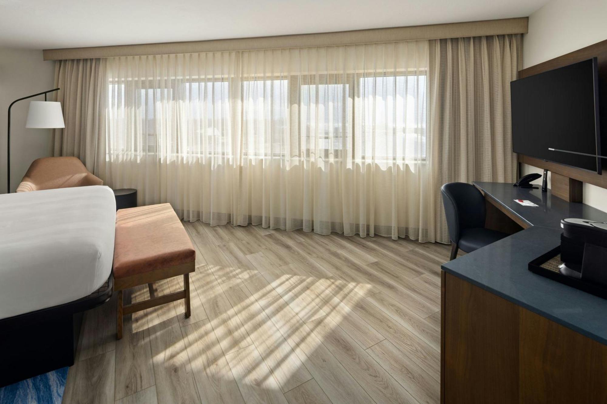 Oshkosh Marriott Waterfront Hotel & Convention Center Luaran gambar
